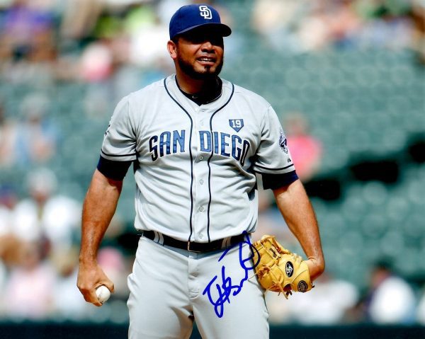AUTOGRAPHED JOAQUIN BENOIT 8X10 San Diego Padres photo