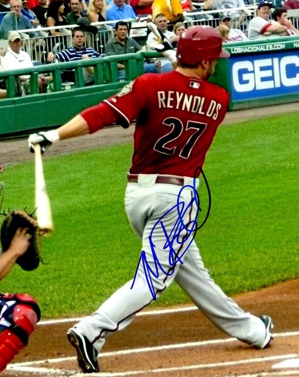 Autographed MARK REYNOLDS 8X10  Arizona Diamondbacks Photo
