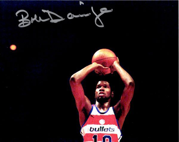 Autographed BOB DANDRIDGE 8x10 Washington Bullets Photo