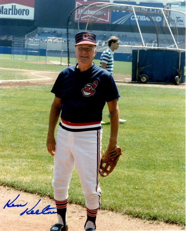 AUTOGRAPHED KEN KELTNER 8X10 Cleveland Indians Photo