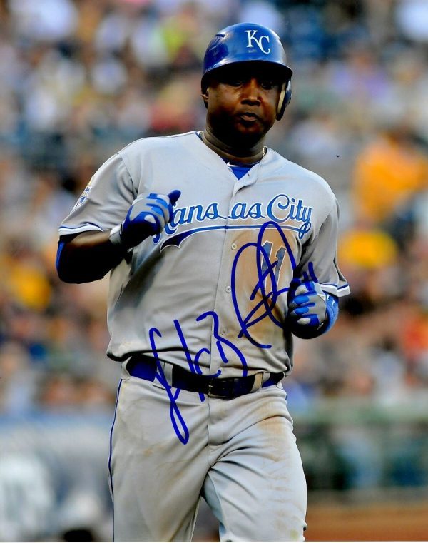 AUTOGRAPHED YUNIESKY BETANCOURT 8X10photo KC Royals