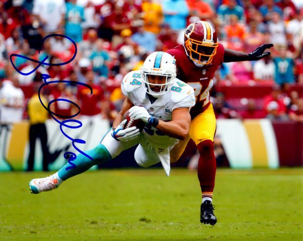 Autographed JORDAN CAMERON 8X10 Miami Dolphins  photo