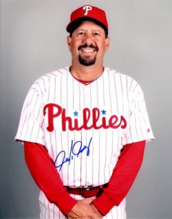 AUTOGRAPHED CARLOS ARROYO 8X10 Philadelphia Phillies Photo