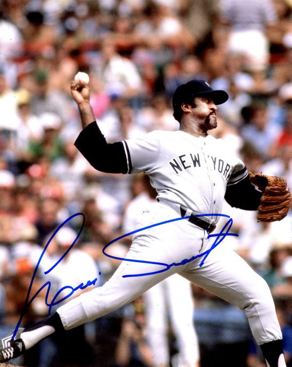 AUTOGRAPHED LUIS TIANT 8X10 NEW YORK YANKEES photo