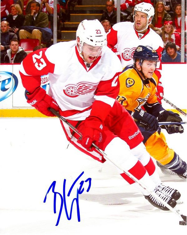 Autographed  BRIAN LASHOFF 8X10 Detroit Red Wings Photo