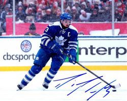 Autographed  DION PHANEUF 8x10 Toronto Maple Leafs  photo