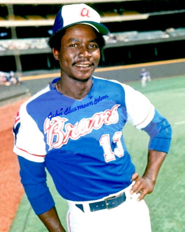 AUTOGRAPHED JOHN BLUE MOON ODOM  8X10 Atlanta Braves photo