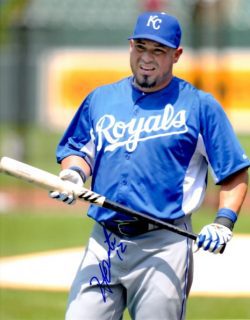 AUTOGRAPHED HUMBERTO QUINTERO 8X10 photo KC Royals