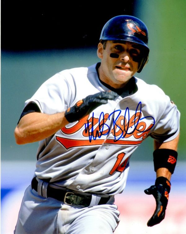 AUTOGRAPHED MIKE BORDICK 8X10 Baltimore Orioles Photo
