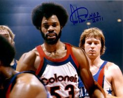 Autographed ARTIS GILMORE 8X10 KENTUCKY COLONELS photo