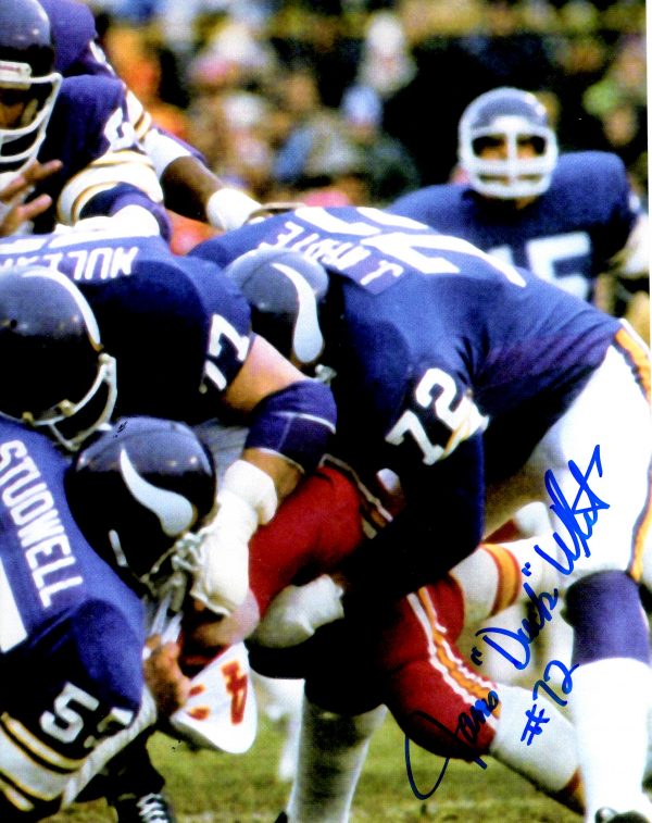Autographed  JAMES DUCK WHITE 8X10 Minnesota Vikings Photo