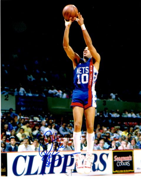 AUTOGRAPHED KERRY KITTLES 8x10 New Jersey Nets Photo - Main Line Autographs