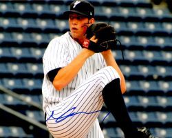 AUTOGRAPHED NIK TURLEY 8X10 photo  New York Yankees