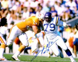 Autographed DOUG MARTIN  8X10 Minnesota Vikings Photo