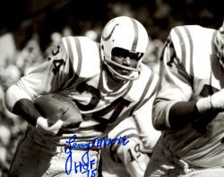 Autographed LENNY MOORE 8X10 Baltimore Colts photo