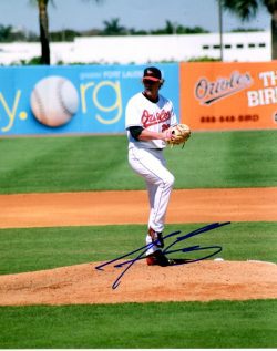 AUTOGRAPHED ADAM LOEWEN 8X10 photo  Baltimore Orioles