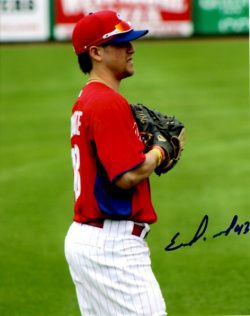AUTOGRAPHED ENDER INCIARTE 8X10 photo  Philadelphia Phillies