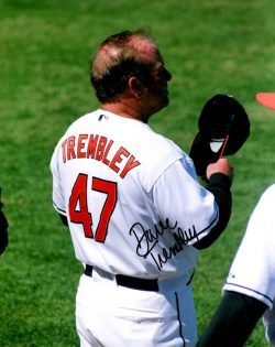 AUTOGRAPHED DAVE TREMBLEY 8X10 photo  Baltimore Orioles