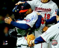 AUTOGRAPHED FRANCISCO LIRIANO 8X10 Minnesota Twins photo