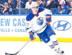 Autographed DAVID PERRON 8X10 EDMONTON OILERS Photo