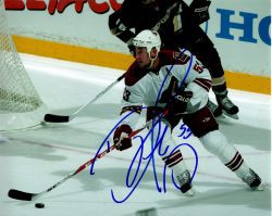 Autographed DEREK MORRIS Phoenix Coyotes Photo
