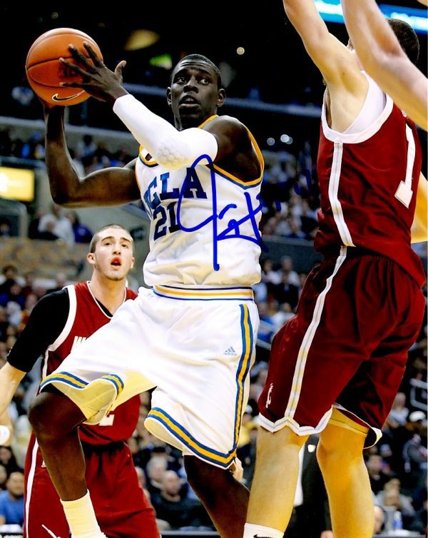 Autographed JRUE HOLIDAY 8X10 UCLA Bruins Photo