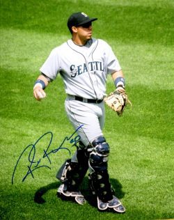 AUTOGRAPHED RENE RIVERA 8X10 Seattle Mariners Photo