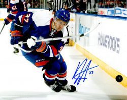 Autographed  BRIAN STRAIT 8X10 New York Islanders Photo