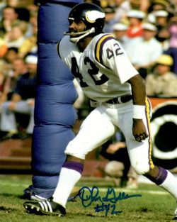 Autographed JOHN GILLIAM 8X10 Minnesota Vikings Photo