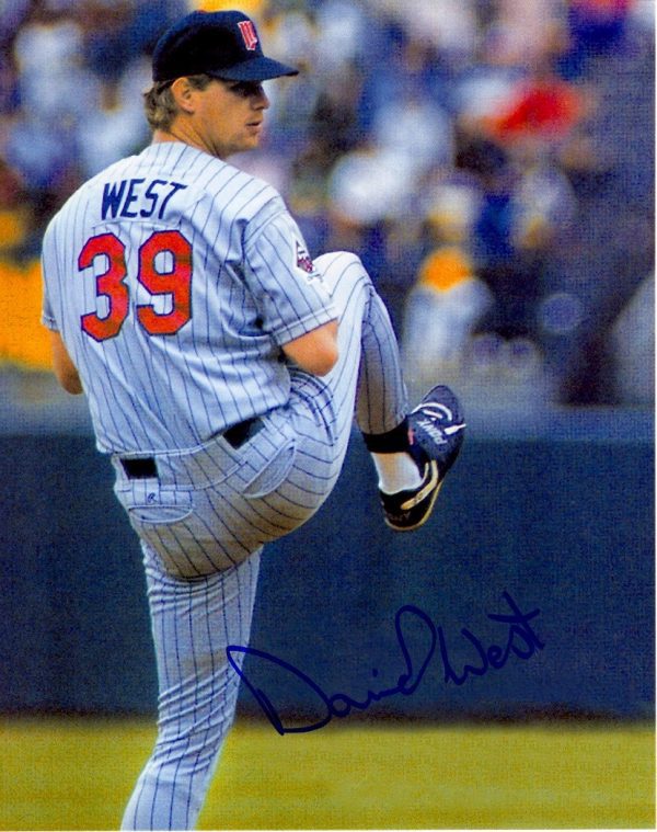 AUTOGRAPHED DAVID WEST 8X10 Minnesota Twins photo