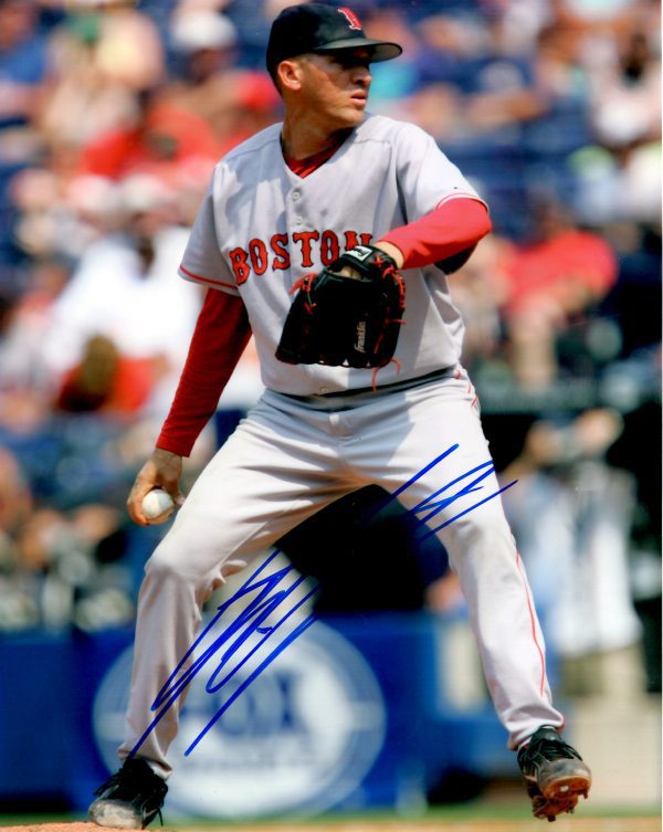 AUTOGRAPHED JULIAN TAVAREZ Boston Red Sox photo