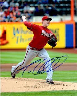 Autographed TREVOR CAHILL 8X10 Arizona Diamondbacks Photo