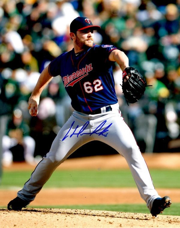 AUTOGRAPHED LIAM HENDRIKS 8X10 Minnesota Twins photo