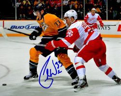 Autographed COLIN WILSON 8X10 Nashville Predators photo