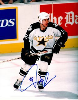 Autographed PAT VERBEEK 8X10 Dallas Stars  Photo