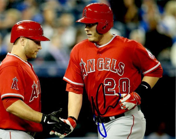 AUTOGRAPHED C.J. CRON 8X10 Los Angeles Angels Photo