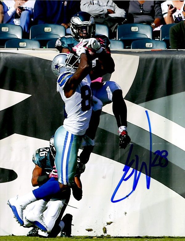Autographed EARL WOLFF 8X10 Philadelphia Eagles Photo