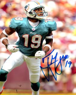 Autographed TED GINN JR 8X10 Miami Dolphins photo