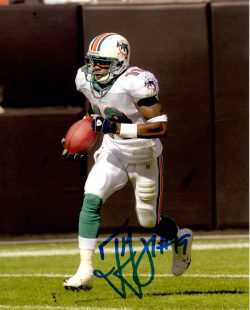 Autographed TED GINN JR 8X10 Miami Dolphins photo