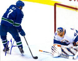 Autographed LINDEN VEY 8X10 Vancouver Canucks Photos
