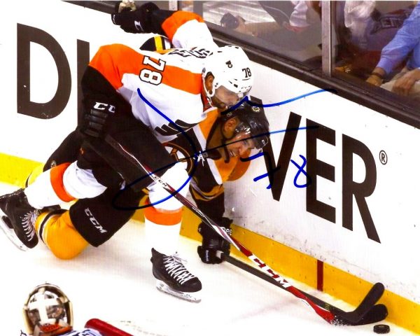 Autographed  PIERRE-EDOUARD BELLEMARE 8X10 Philadelphia Flyers Photo