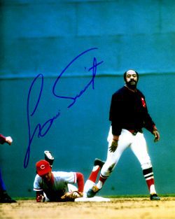 AUTOGRAPHED LUIS TIANT 8X10 Boston Red Sox photo
