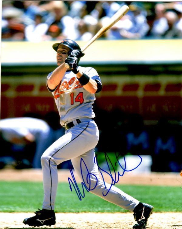 AUTOGRAPHED MIKE BORDICK 8X10 Baltimore Orioles Photo