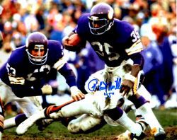 Autographed ROBERT MILLER  8X10 Minnesota Vikings Photo