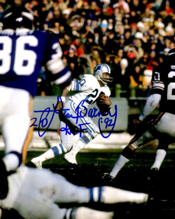 Autographed LEM BARNEY 8X10 DETROIT LIONS photo