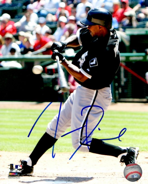 AUTOGRAPHED JUAN PIERRE 8X10 Chicago White Sox Photo