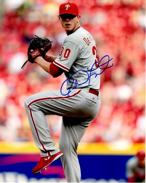 AUTOGRAPHED JUSTIN DEFRATUS 8X10 Philadelphia Phillies Photo