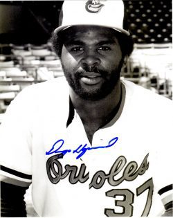 AUTOGRAPHED DRUNGO HAZELWOOD 8X10 Baltimore Orioles Photo