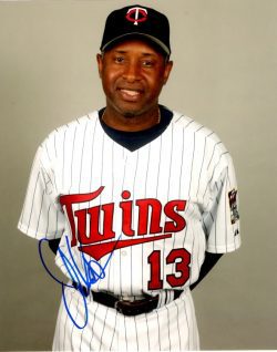 AUTOGRAPHED JERRY WHITE 8X10 Minnesota Twins photo