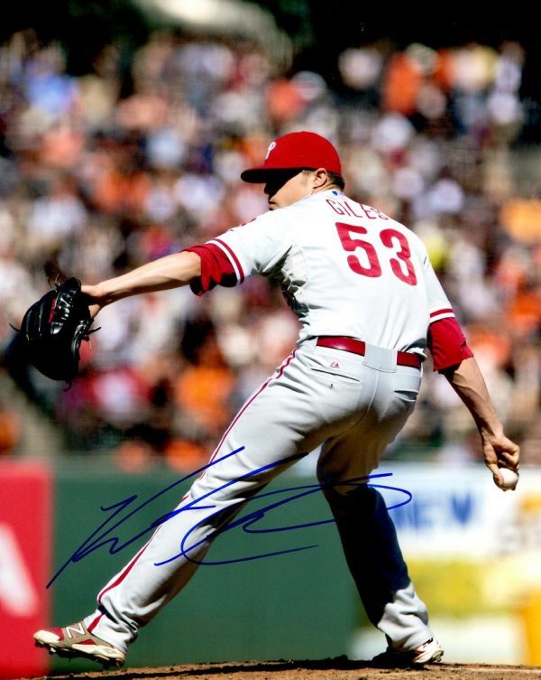 AUTOGRAPHED KEN GILES 8X10 Philadelphia Phillies Photo